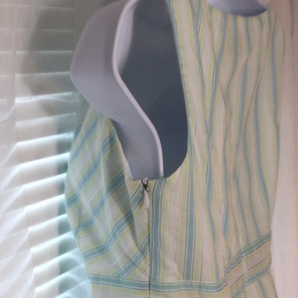 Loft Green/White Stripe Shell Size 4 - Picture 6 of 10